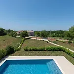 Tola Villa